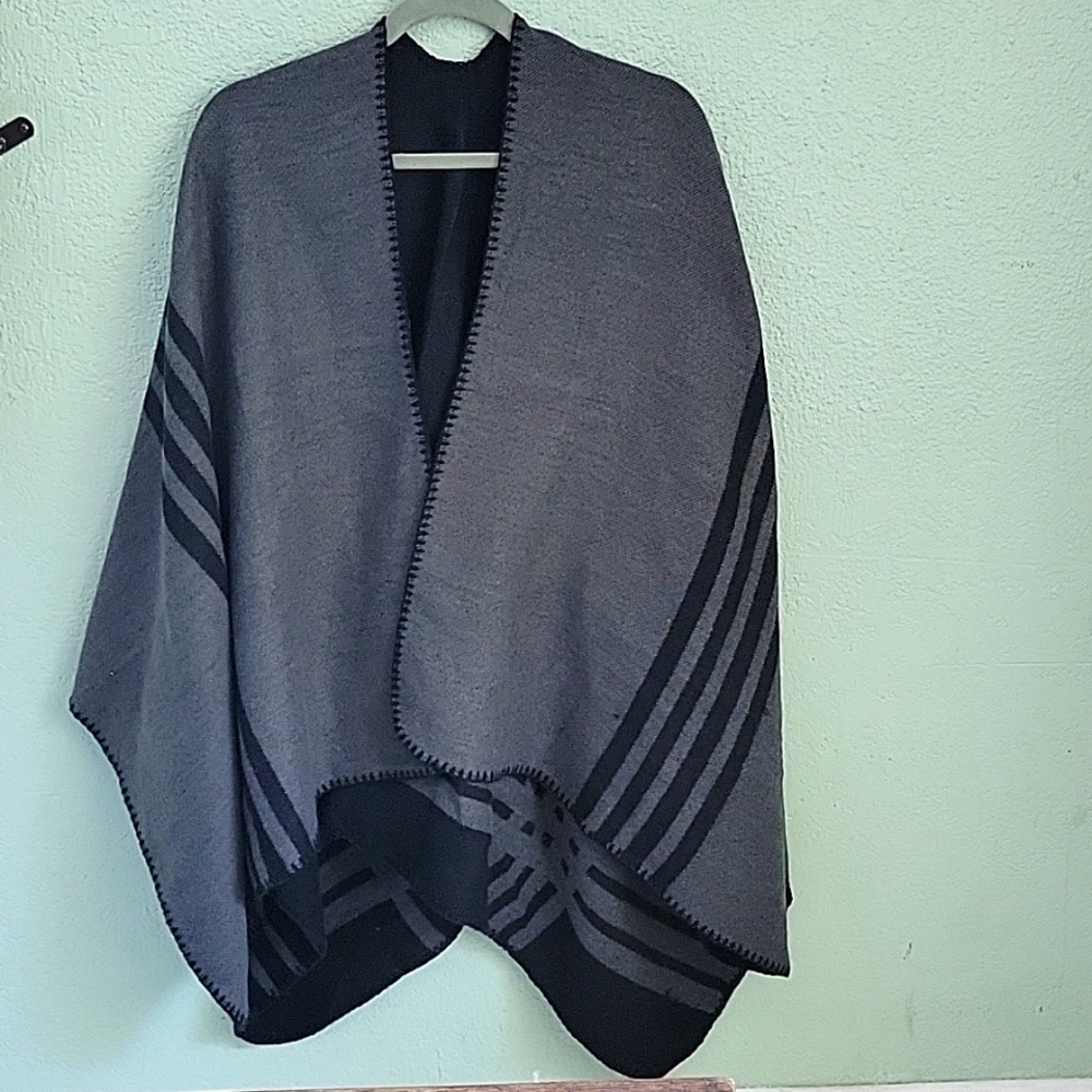 Wrap - Picture 3 of 3